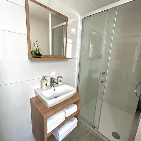 Fjaka Luxury Mobile - Oaza Mira Croatia Campsite 4*