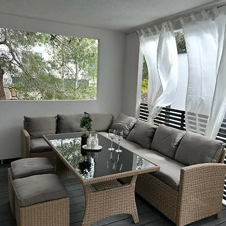 Fjaka Luxury Mobile - Oaza Mira Croatia Campsite 4*