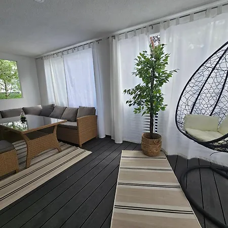 Fjaka Luxury Mobile - Oaza Mira Croatia Campsite 4*