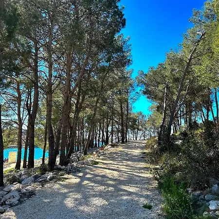 Kemping Pet Friendly Mobile Fjaka - Oaza Mira Croatia Drage
