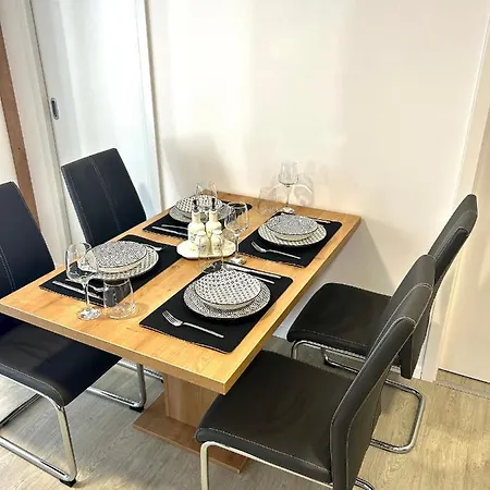 Kemp Premium Mobile Fjaka - Oaza Mira Croatia