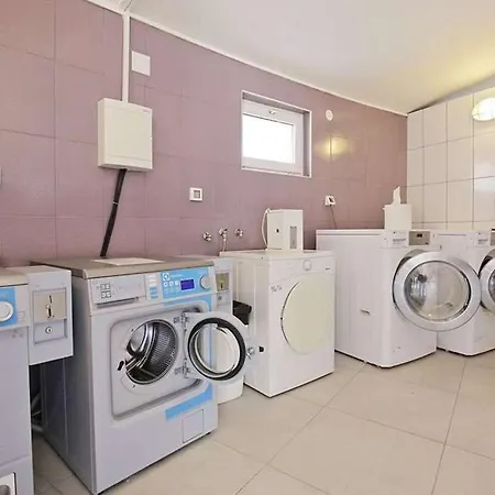 Pet Friendly Mobile Fjaka - Oaza Mira Croatia