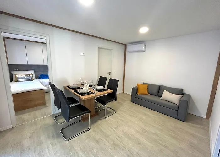 Premium Mobile Fjaka - Oaza Mira Croatia キャンプ場 4*
