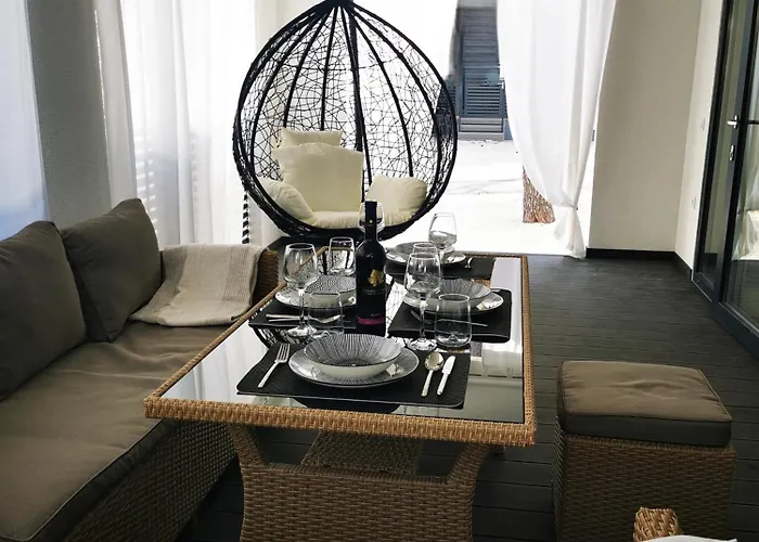 キャンプ場 Premium Mobile Fjaka - Oaza Mira Croatia ドラゲ