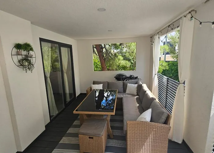 Kemp Premium Mobile Fjaka - Oaza Mira Croatia